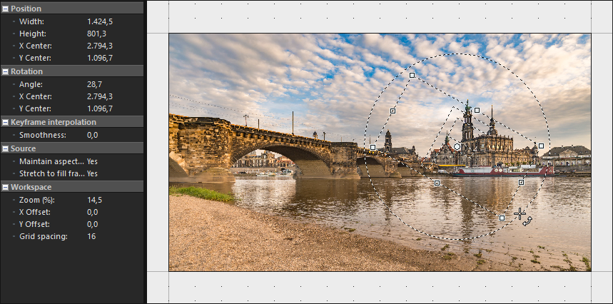 Rotated selection box in the Pan/Crop window.